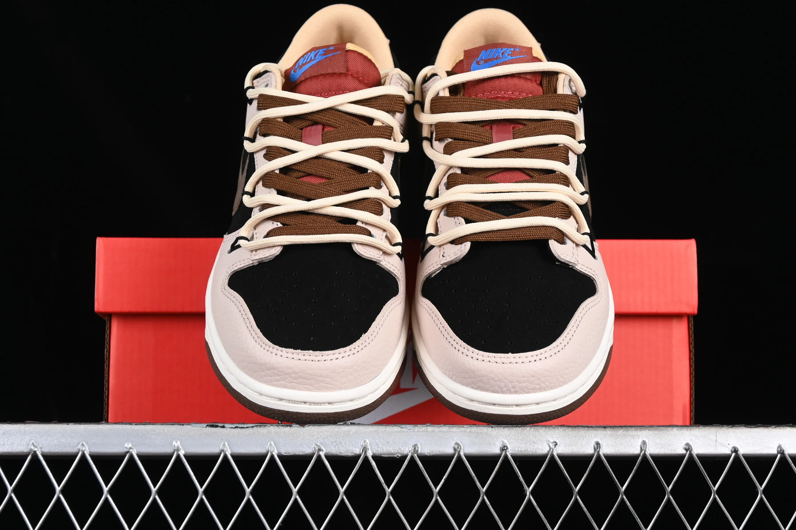 All Categories Nk SB Dunk Series Nk SB Dunk Low Low-top sneakers Nk Dunk Low Panda Prank-street lines graffiti distressed SB strap low-top casual sneakers DR9704-200